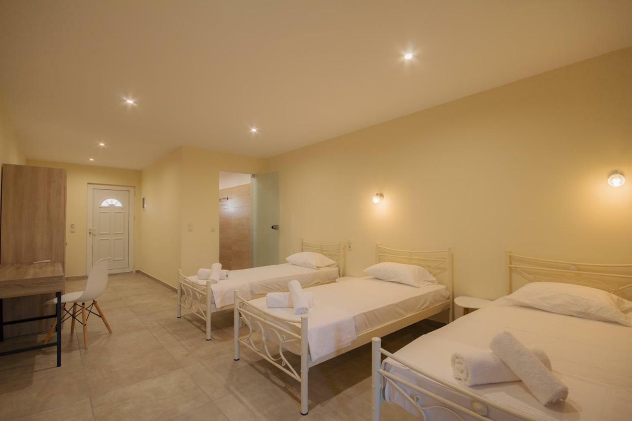 Luca Mare Bed & Breakfast Gouvia Bagian luar foto